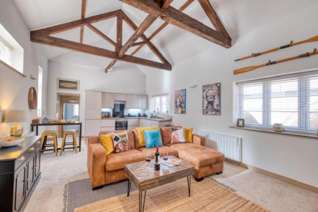 Gorgeous 1-Bed City Apartment, Sleeps 4 Worcester Kültér fotó