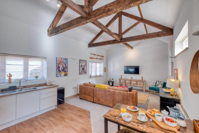 Gorgeous 1-Bed City Apartment, Sleeps 4 Worcester Kültér fotó